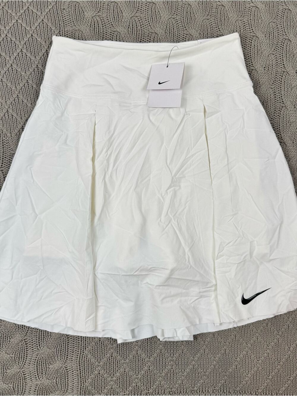 Nike White Pleated Longer Length Golf/Tennis Skort with Black Swoosh XS